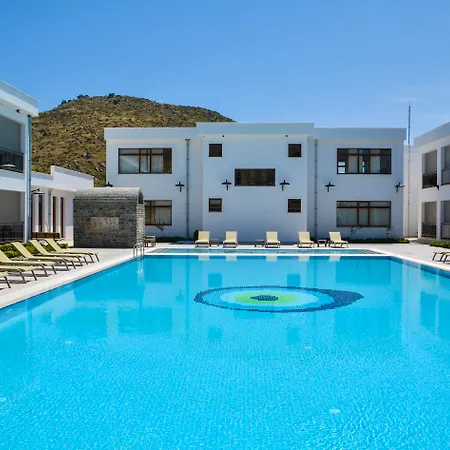 Club Marma ホテル 3*